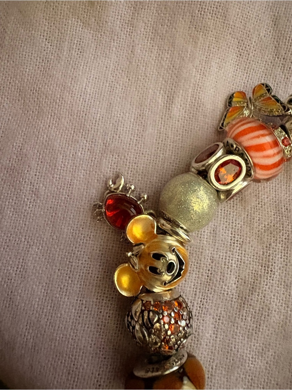 Pandora bangle with orange theme - Picture 5 of 8